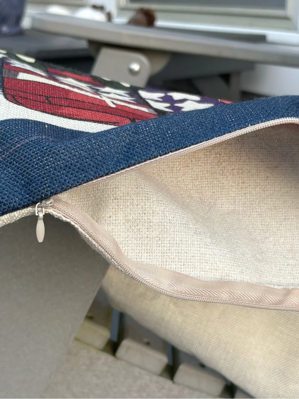 Patriotic Floral Accent Pillow Cover in Navy and Red Unbranded NWOT